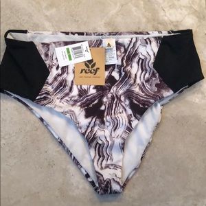 ✨NWT reef swim bottoms high waist✨